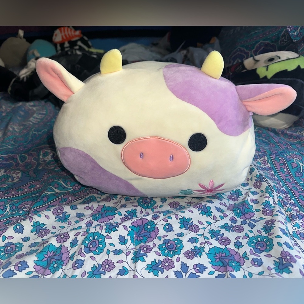 Claire the Cow 12” Stackable Squishmallow HTF RARE